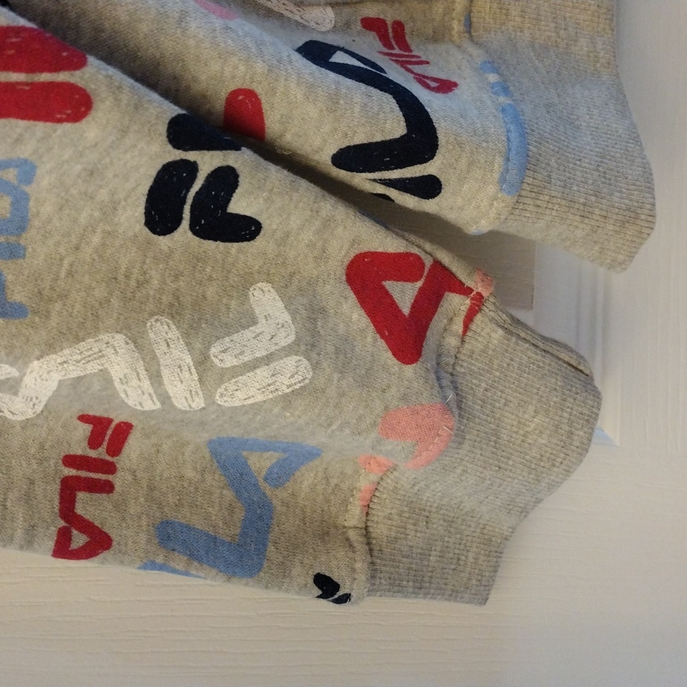 FILA Hoodie Pullover Girls L (14-16). - Picture 4 of 13